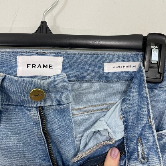 FRAME Denim Le Crop Mini Boot Jeans Size 24 in Tropic - Light Wash - Picture 4 of 6